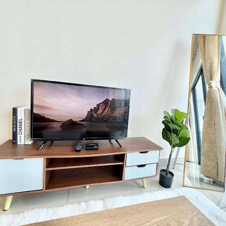 A 1-4 Pax Cozy Studio Tv Box Pool 100Mps Wifi 3 Bed Trefoil סטיה אלם מראה חיצוני תמונה